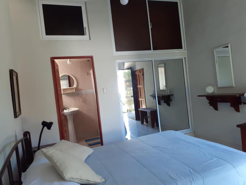 Habitacion Hogarena Jarabacoa Eksteriør billede